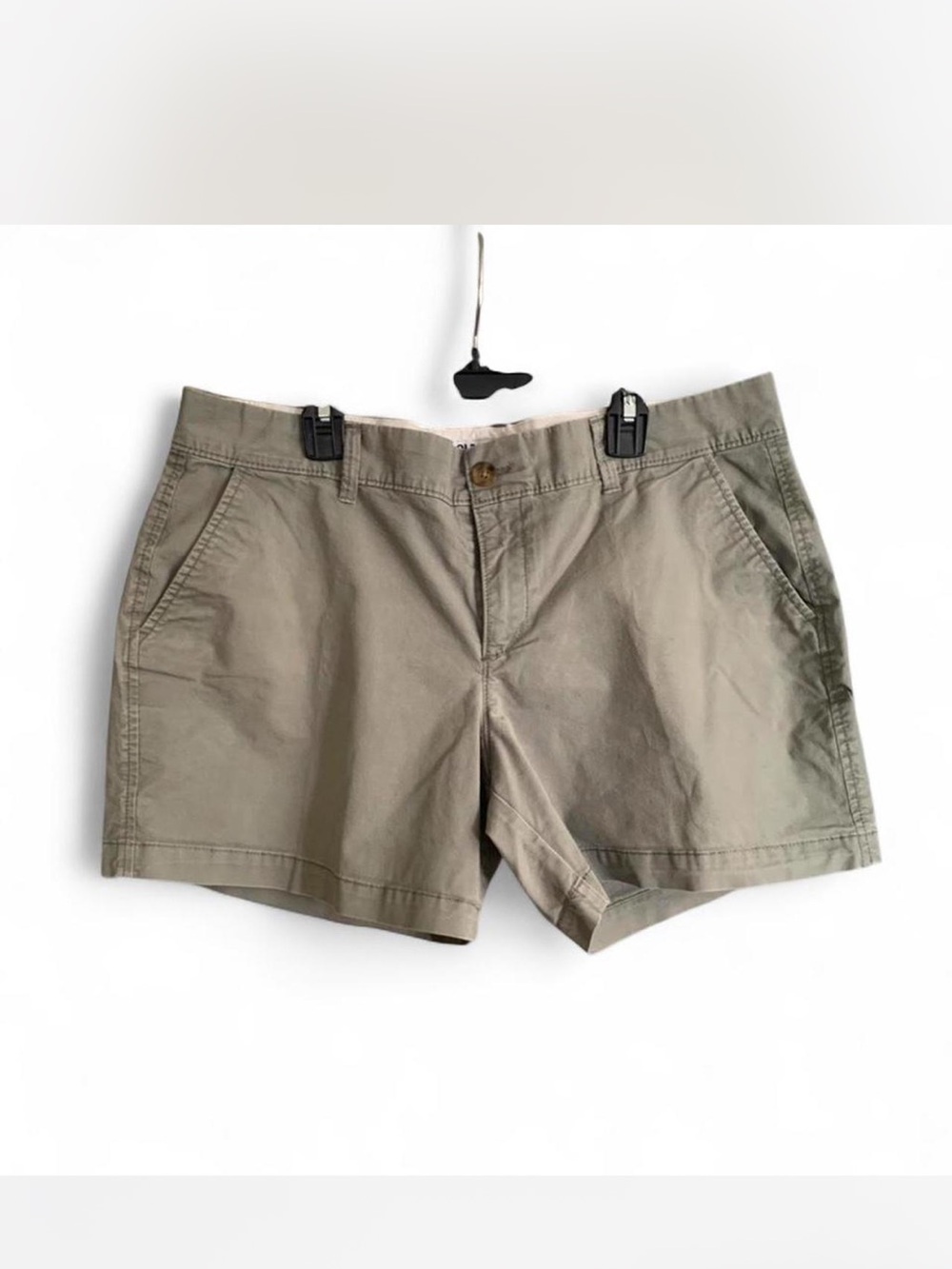 Comfy Old Navy Womens Flat Front Chino Shorts in khaki Green size 12